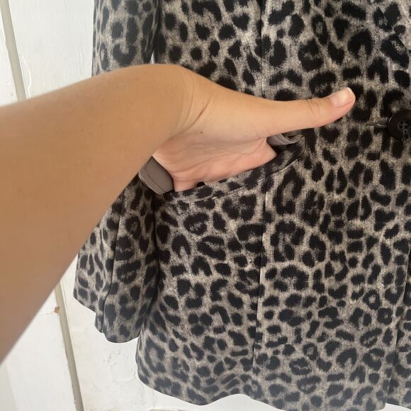 Cabi Women's Jungle Blazer Jacket Sz 10 Leopard Print Preppy Casual City Button - Picture 5 of 11